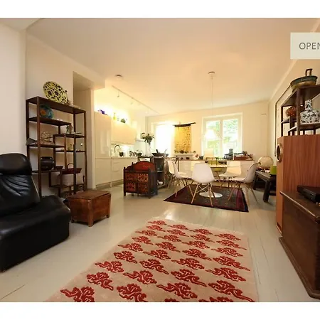 Toeoeloe Apartment
