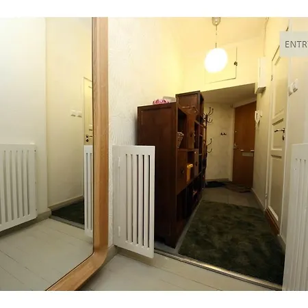 Toeoeloe Apartment Апартаменты Хельсинки